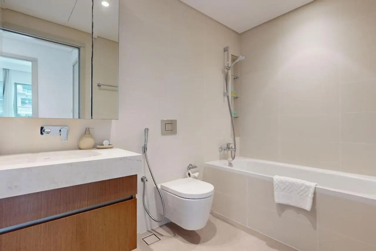 Beach Isle - Bright One Bedroom Dubai